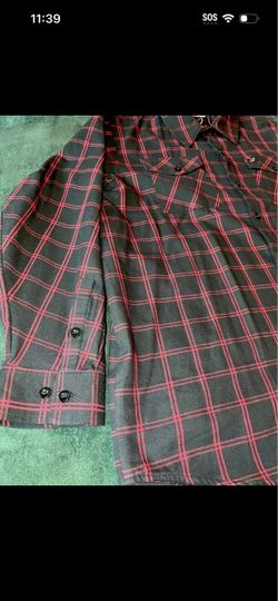 Black and Red Plaid Flannel Button-Up Shirt