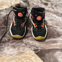 Basketball Reebok pumps