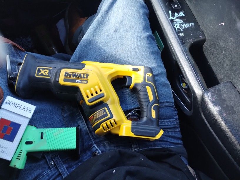 DeWalt Dcs367 Reciprocating Saw Xr