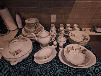 Wawel Porcelain Fine China Set