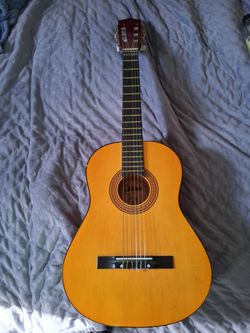 Classical Nylon String Acoustic Guitar 3/4 size