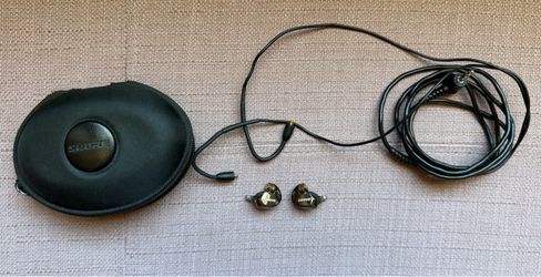 Shure SE535 in ear headphones