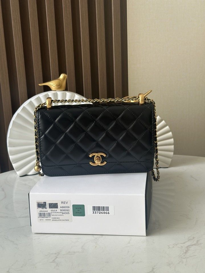 CHANEL 24C BAG