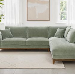 New Mid Century Modern Sectional Couch! Includes Free Delivery 🚚! 