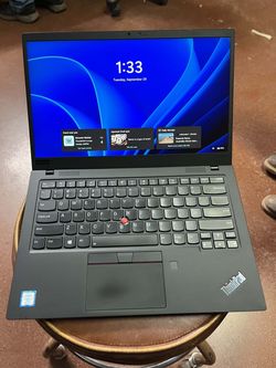 Lenovo thinkpad x1 carbon gen 7 laptop computer touchscreen  Intel core i7 - 8665 U @ 1.90 GHZ 16GB RAM  500GB SSD Windows 11 pro. No trades. No deliv