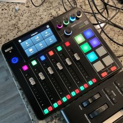 Rode RodeCasterPro II 2