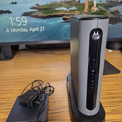 Motorola Modem/Router & TP-Link 5-Port Gigabit Switch