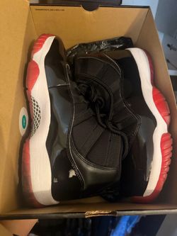 Air Jordan 11 Retro Red and Gloss Black  Size 10