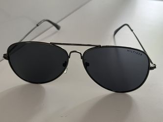 Tommy Hilfiger Mens Top Gun Aviator Sunglasses For Sale