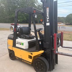 2013 TCM Forklift  5K capacity lift M-TCMFCG25
