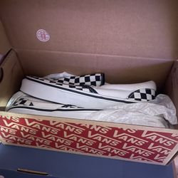 Classic Checkered Slip-on Vans