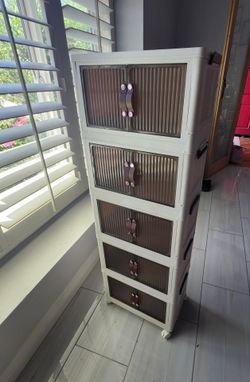 Storage Cabinets on wheels