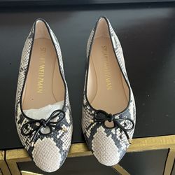 Stuart Flats ( Size 9)