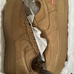 Nike supreme Shoes Brand New Size 10.5
