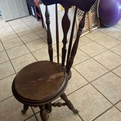 Antique Victorian-Style Swivel Piano Chair