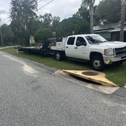 2011 Chevrolet 3500 HD 4x4 V8 & Lamar Goose Neck Trailer 