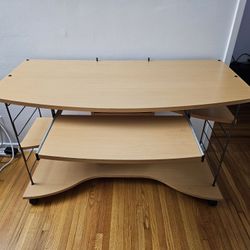 Desk With Keyboard Tray