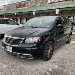 2014 Chrysler Town & Country