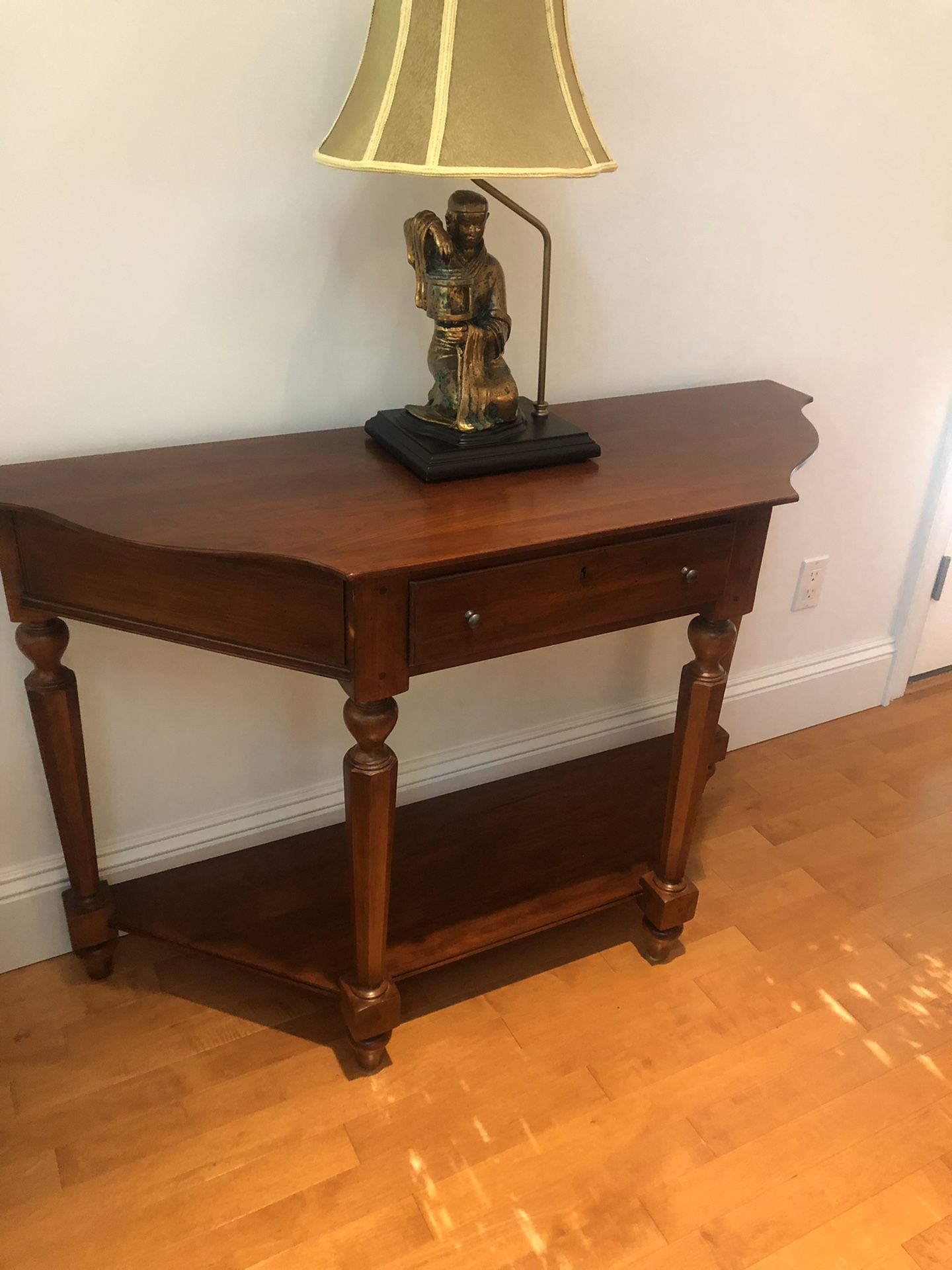 Accent Table / Sofa Table