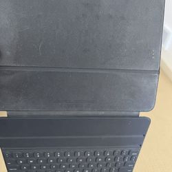 Ipad Pro 11-inch (3rd Gen) Smartkeyboard
