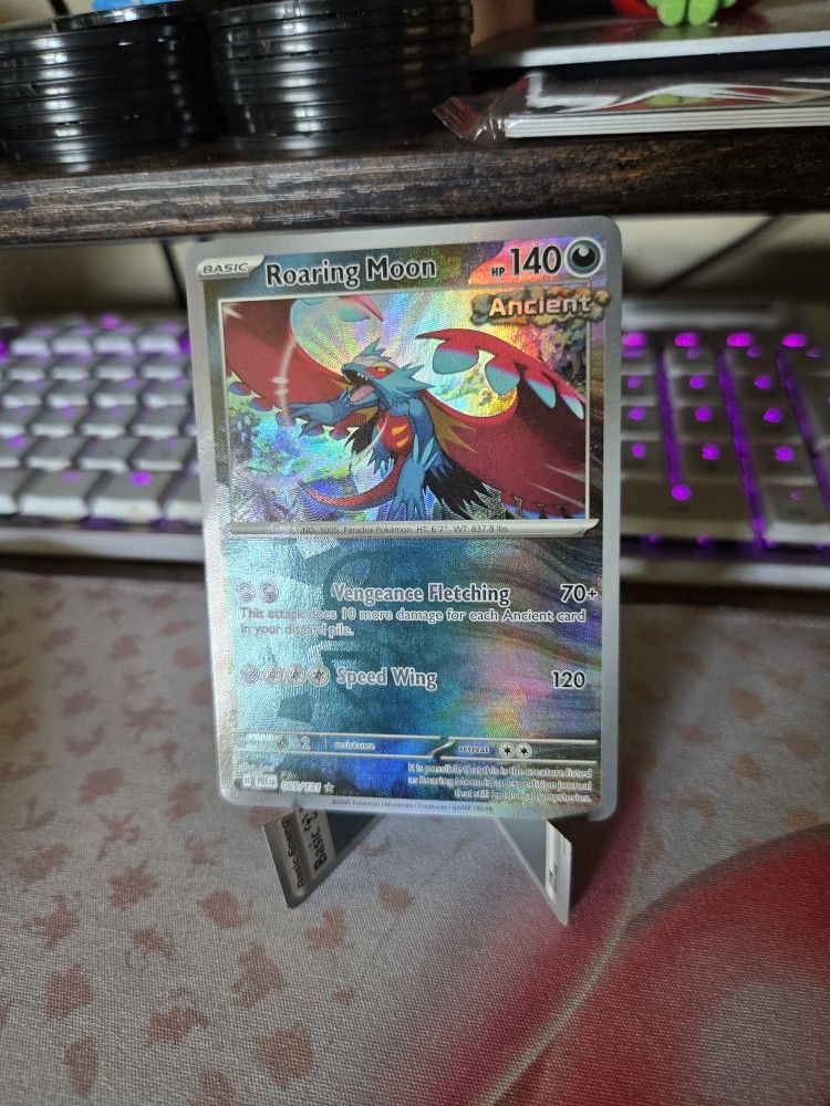 Roaring Moon Master Ball