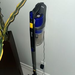 Shark Cordless Vacuum 
