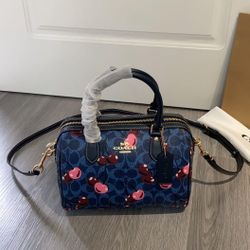 New COACH Teri Boston Shoulder Bag CY692