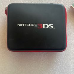 Nintendo 3DS XL, Case & 2 Games