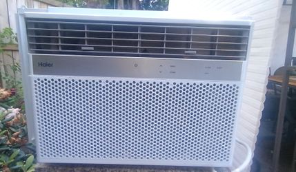 Haier 10,000 BTU Smart Electronic Window Air Conditioner for Medium Rooms up to 450 sq. ft.