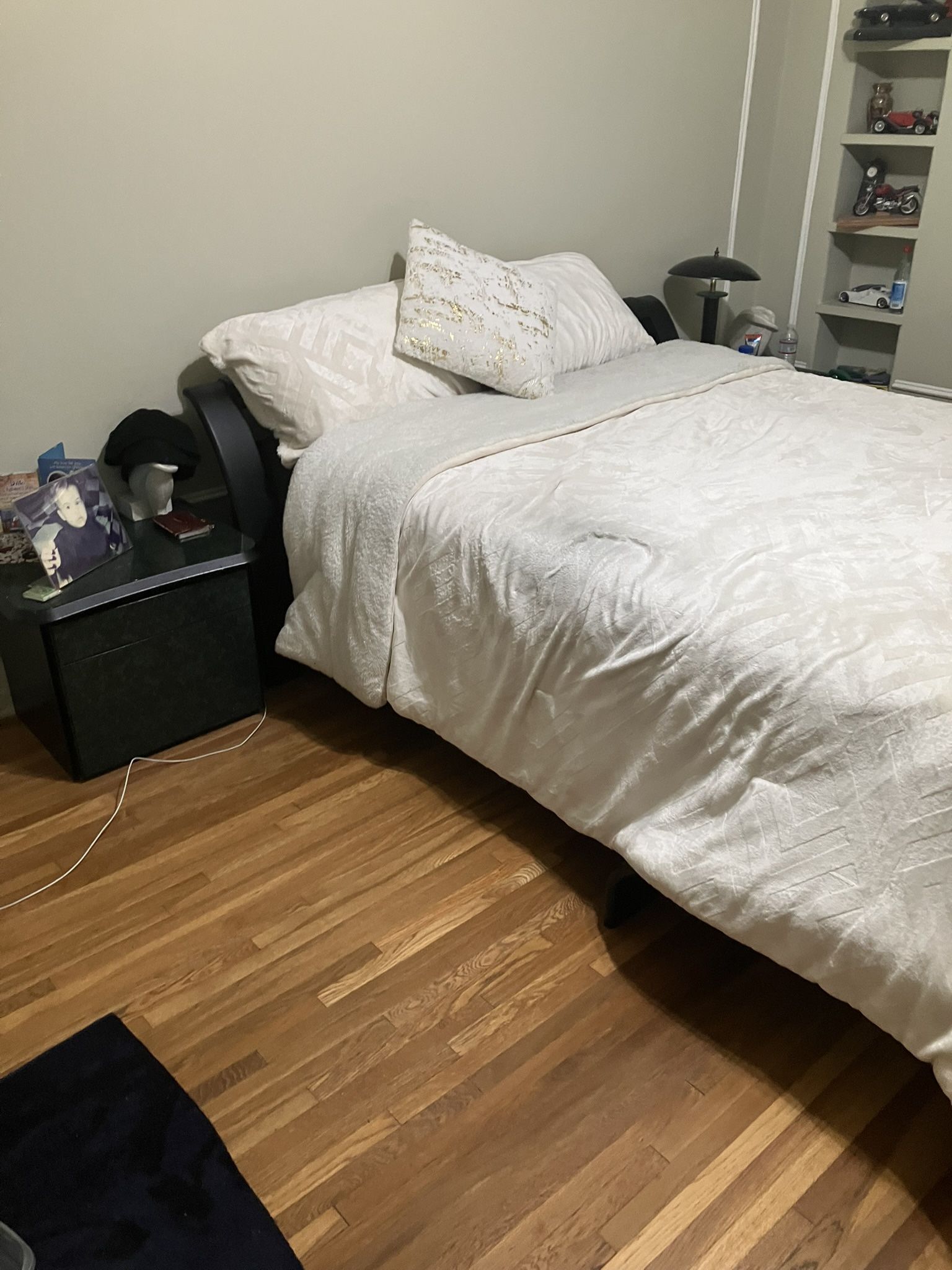 Bedroom Set
