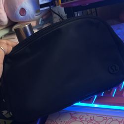 New Lululemon Fannypack Firm Price