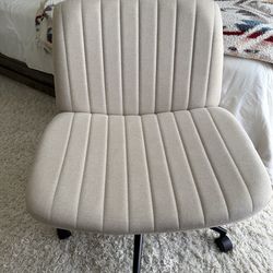 Wide Office Desk Swivel Chair -Cream Color