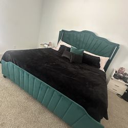 Like New King Size Bed Frame 