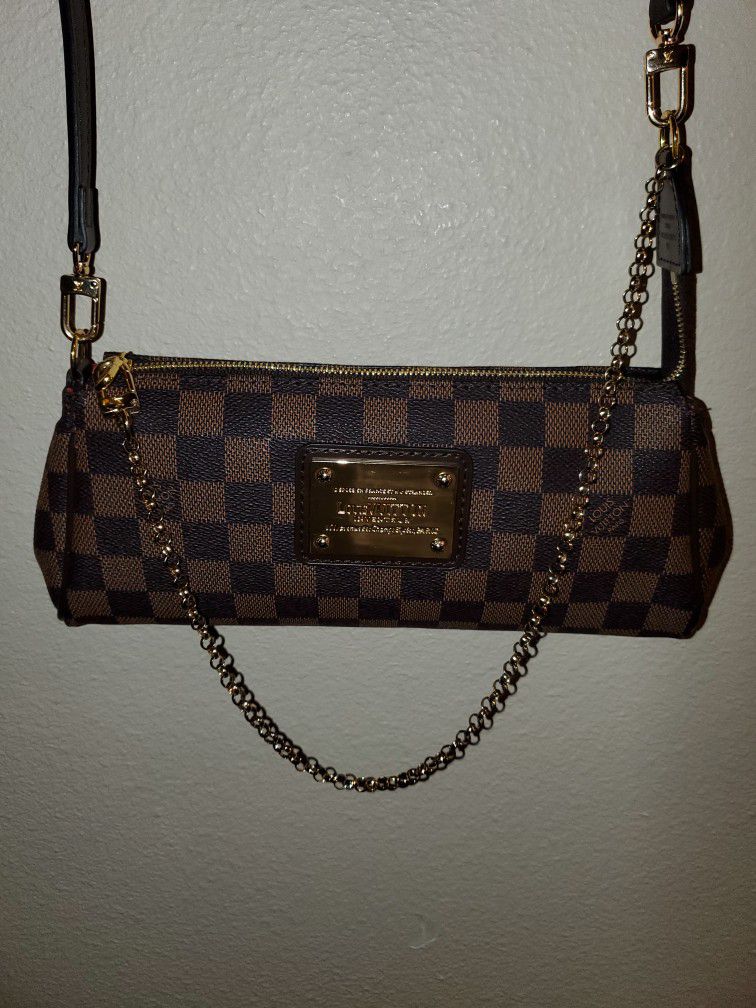 Louis Vuitton Siracusa GM Damier Azur *Authentic for Sale in Miami, FL -  OfferUp