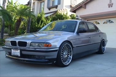 1999 BMW 740iL