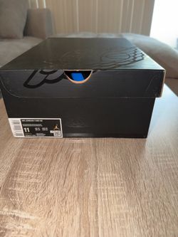 JORDAN 1 MID, BLACK ROYAL BLUE. ( SIZE 11)
