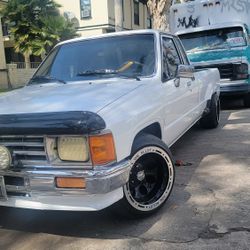 1987 Toyota Hilux Pickup Truck