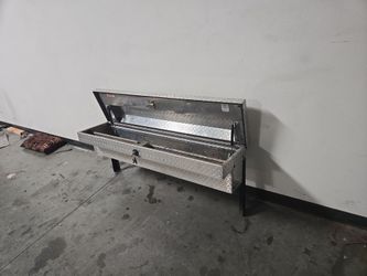 JOBOX SIDEBED ALUMINUM TOOL BOX WITH KEY