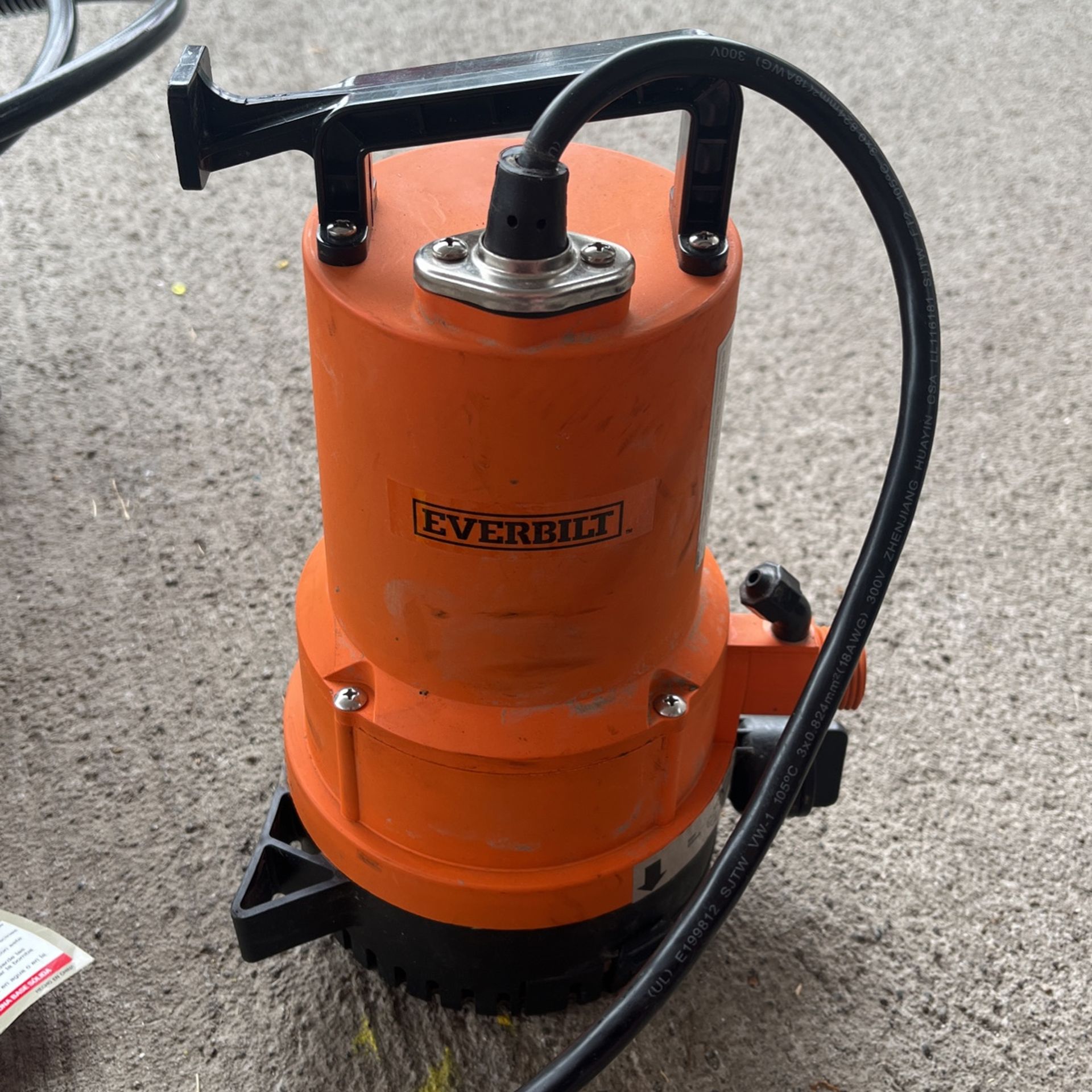 Everbilt 1/4 HP 2in1 Utility Pump UTA02510 for Sale in Centralia, WA OfferUp