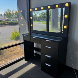 Makeup Vanity with Hollywood Lights Built-in, 6 Drawers, Wide Hollywood Mirror, Glam Glass Top, White Vanity Makeup Desk for Bedroom