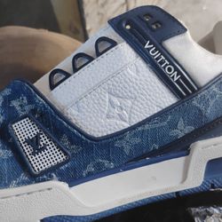 Louis Vuitton Sneakers