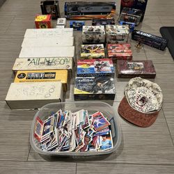 Sports Cards And Collectibles 