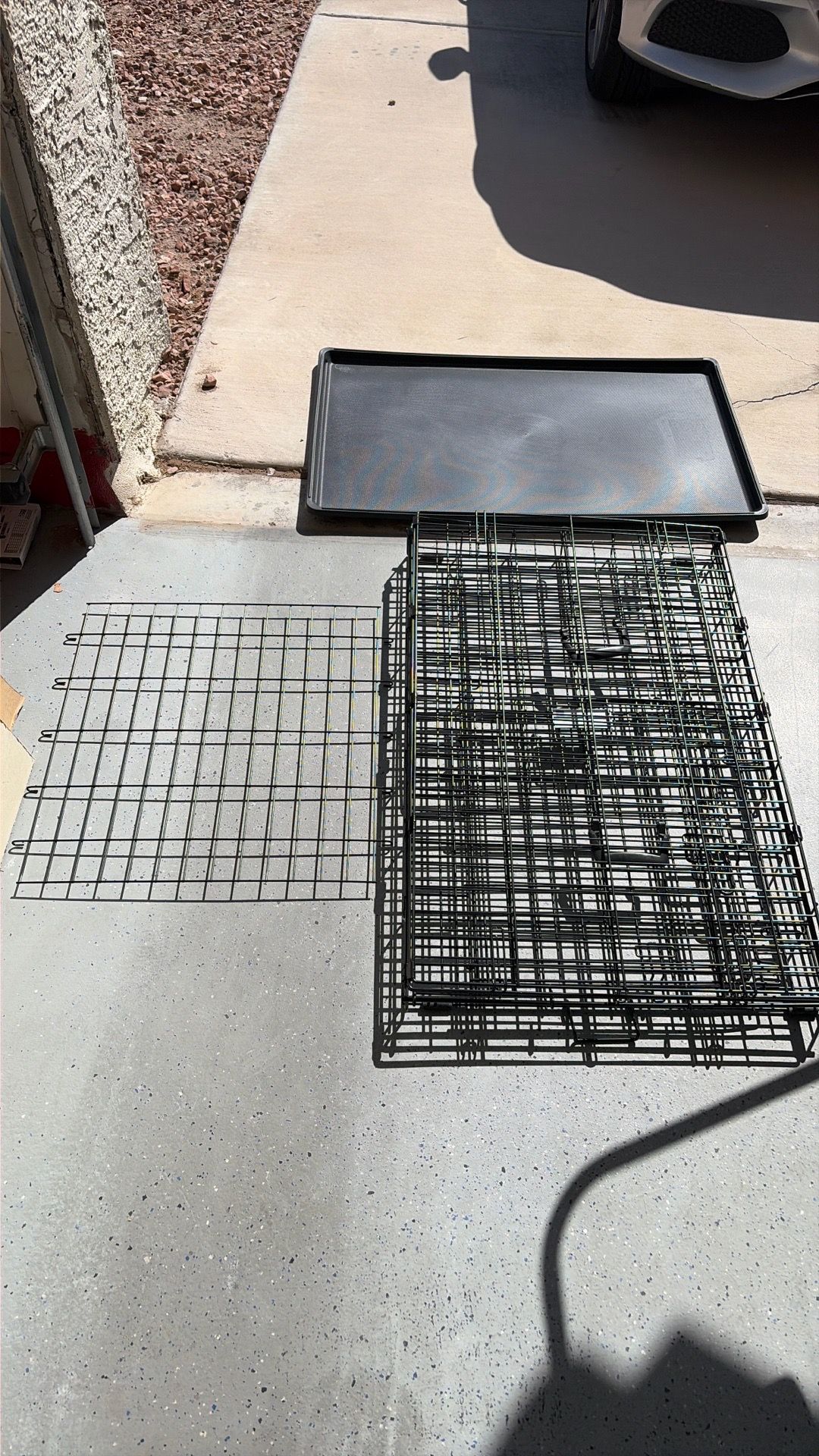 Dog Kennel - 36in Length, Medium-Large Breed, 41-70lb