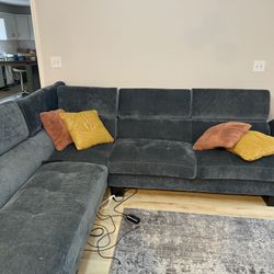 2- Piece sectional With ottoman 
