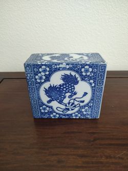 Chinese Qing Blue White Porcelain Headrest Pillow Foo Dog Zheng Zhi Mark
