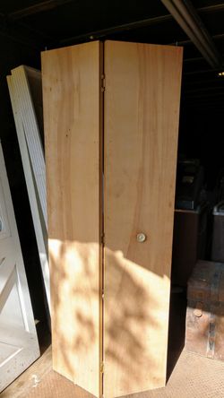 2 Closet bifold divider doors