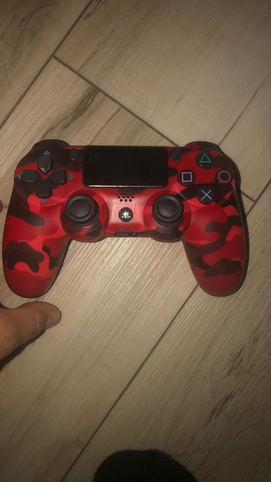 PS4 Controller