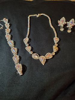 Weiss Vintage Aurora Borealis Crystal Set