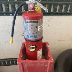 🧯 Fire Extinguisher 