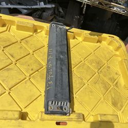 2013-2018 ford fusion right passenger knee lower part